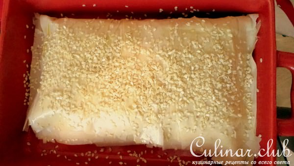 Наш сытный любимый завтрак- пирог из теста фило с семгой!