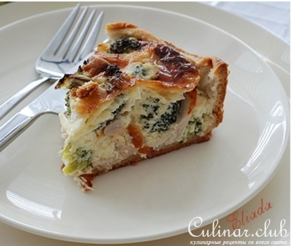 киш с брокколи и курицей