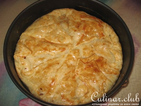 Пирог с капустой, фаршем и яйцом