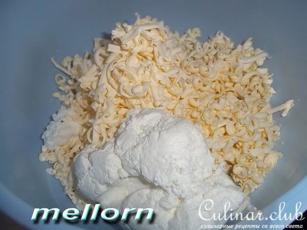 Кукурузно-пшеничное печенье с сыром и семечками