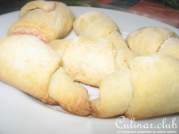 Рогалики с безе.