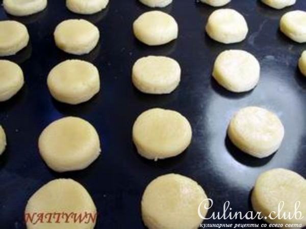 Птифуры "Ватрушки с шоколадным и белковым кремами"