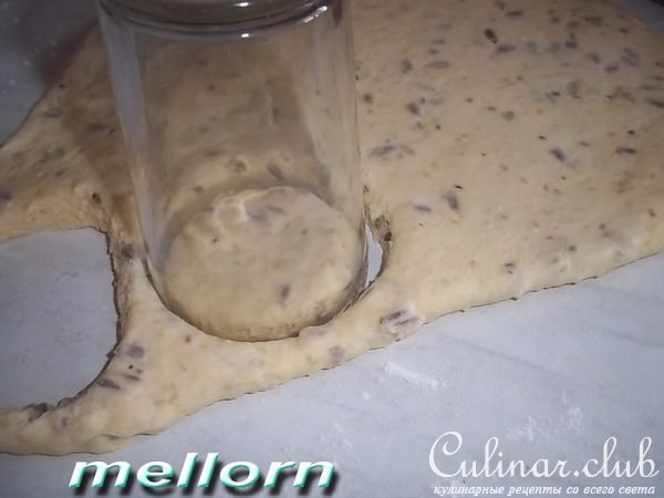 Кукурузно-пшеничное печенье с сыром и семечками