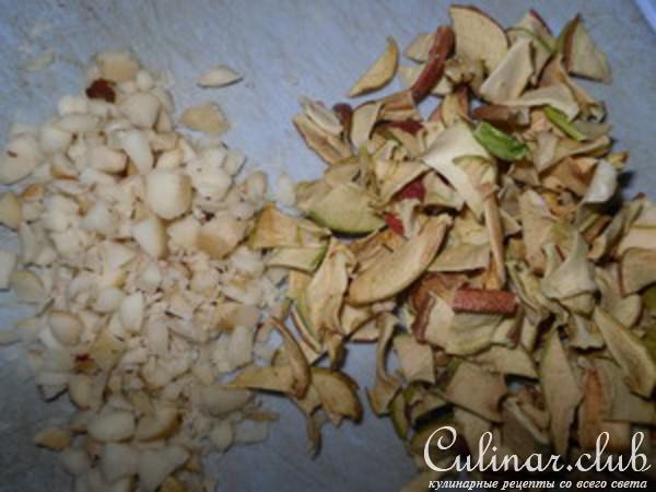 Печенье с сушеными яблоками и орехами