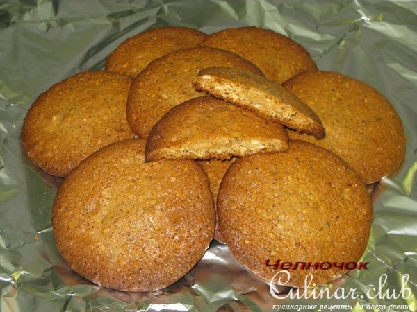 Коржики медово-ореховые с вареной сгущенкой