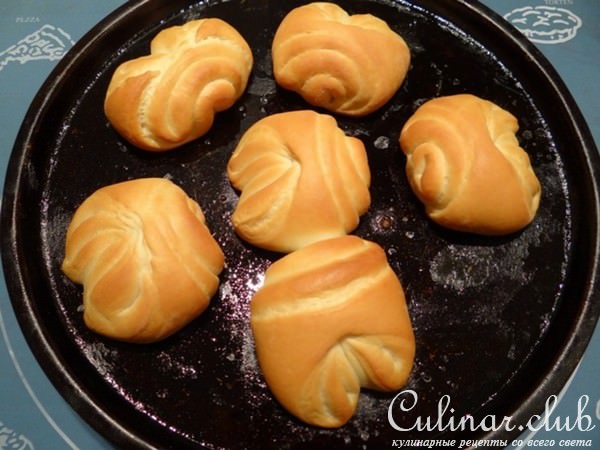 Булочки из теста со сливочным творожным сыром