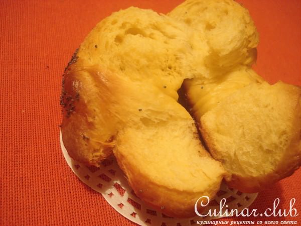 булочки с шафраном и маком