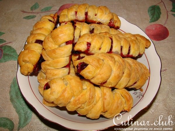 Слойки с крыжовником