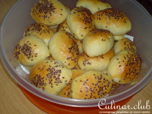 Пирожки с мясом и молодой капустой