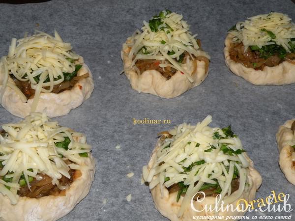 Луковые булочки с остринкой под сырной корочкой. Булочки Чиполлино. 