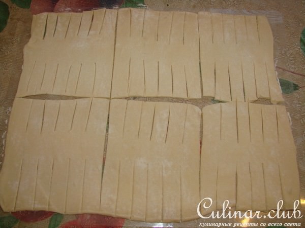 Слойки с крыжовником