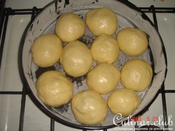 Булочки с вишней