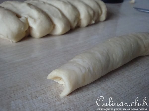 Сердечные булочки-плюшки с миндалем. Вкусно и красиво!