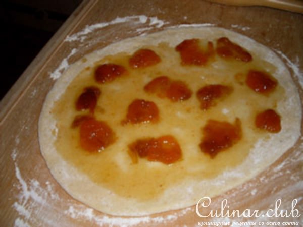 Булочки с вареньем и орехами (вариант)