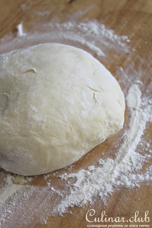 Булочки с бананом и шоколадной пастой