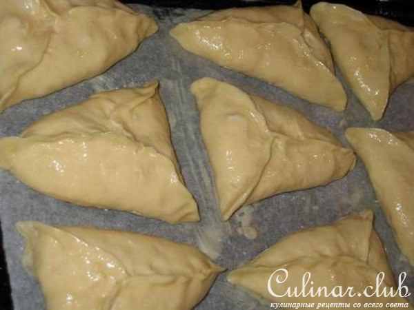 пирожки с творогом и ананасом