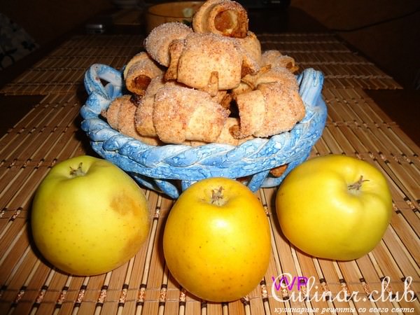 Крошки-рогалики с яблочным джемом
