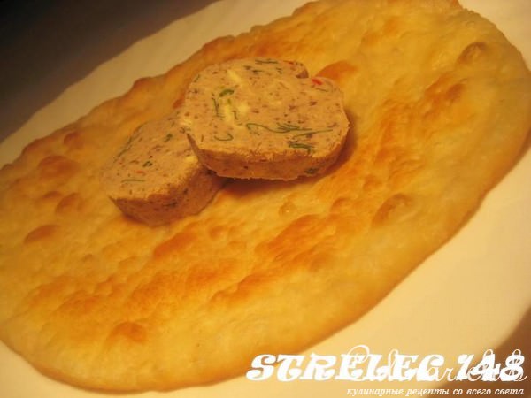 Утренние лепёшки с рыбным маслом.