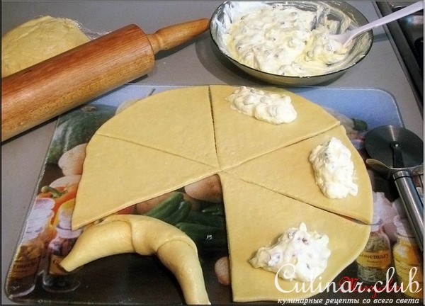 Мятные рогалики с творогом