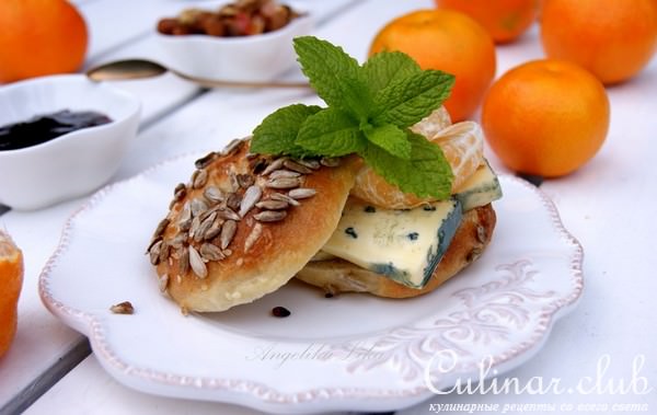 Бейглы с кунжутом и семечками 
