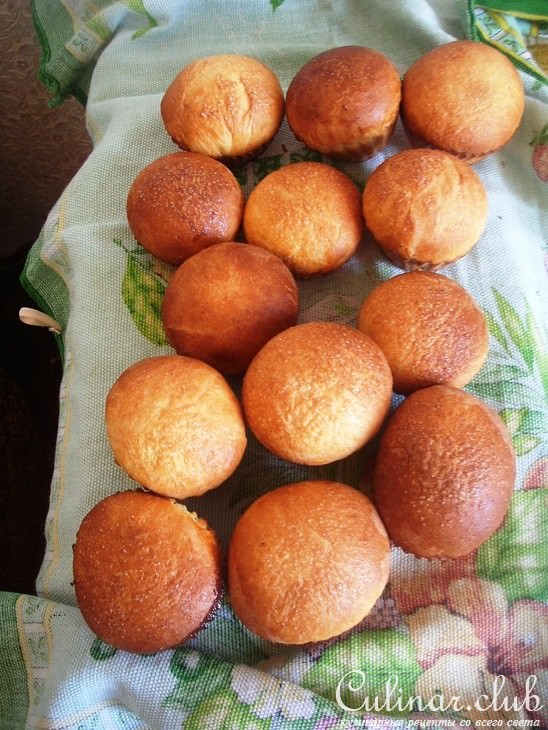 Булочки молочные, на манке и с финиками. Для Эллочки к утреннему кофе.