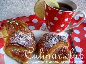 Слоеные булочки с сыром