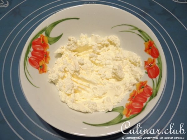 Булочки из теста со сливочным творожным сыром