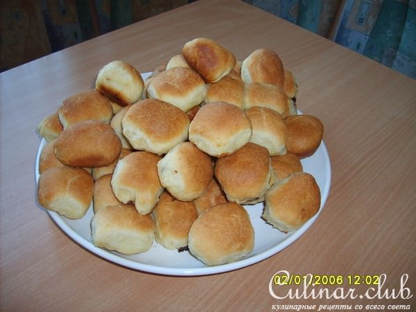 булочка с начинкой
