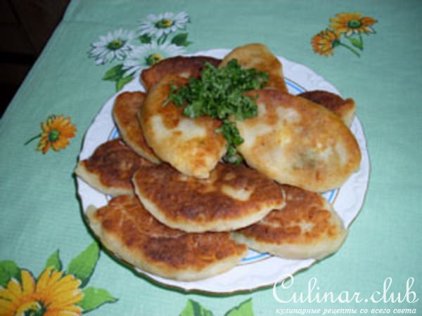 Пирожки с курицей и капустой