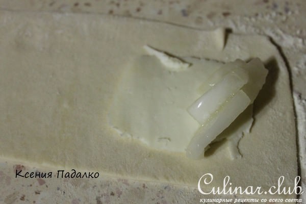 Пирожки с сыром и дыней