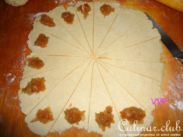 Крошки-рогалики с яблочным джемом