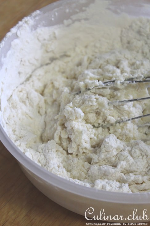 Булочки с бананом и шоколадной пастой