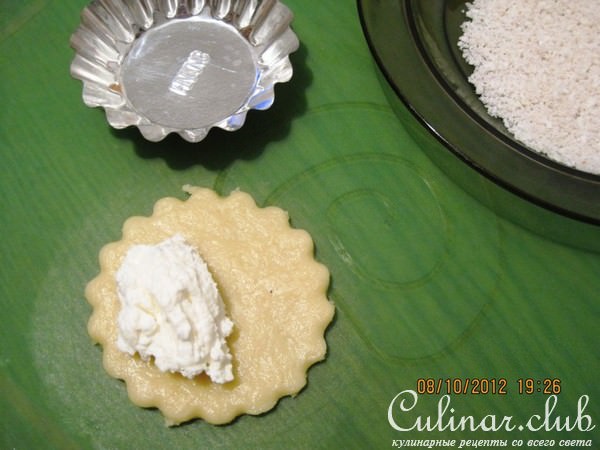 СОЧНИК с творогом и кокосовыми напевами (кулинарный алфавит)