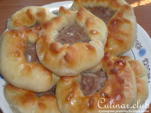Открытые пирожки с мясом