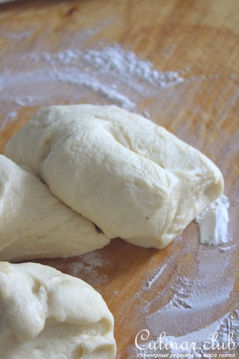 Булочки с бананом и шоколадной пастой