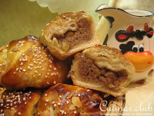 Булочки с медово-миндальным кремом