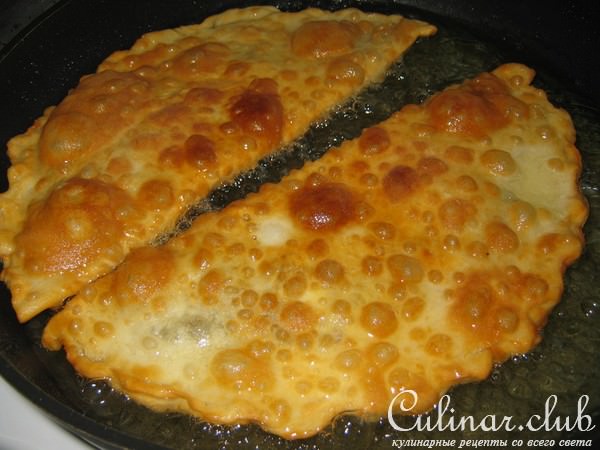 Тунисские пирожки с яйцом. (чебуреки по-восточному)