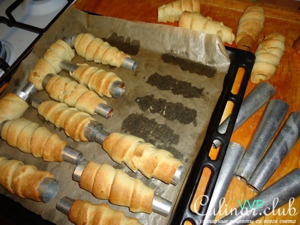 Пирожные Трубочки с шоколадным кремом