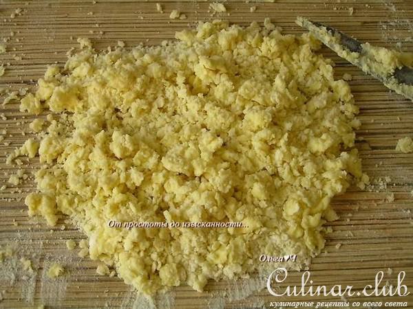 Корзиночки с клубникой и штрейзелем