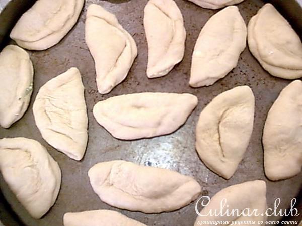 Пирожки с сыром и зеленью 