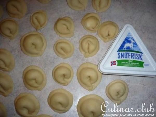 Вареники с фетой и козьим сыром