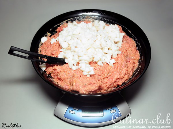 Ризотто из чечевицы и белых грибов с домашними шпикачками "Мистралия".
