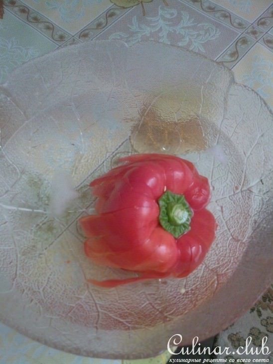 Цветок из красного перца(вариант).