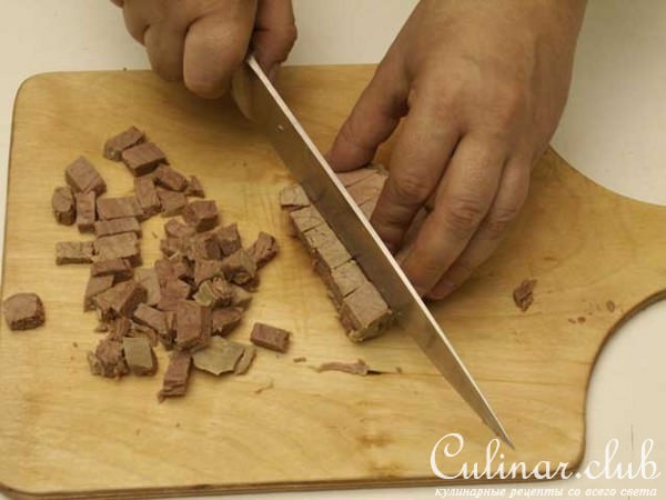 Макароны с вареным мясом и омлетом
