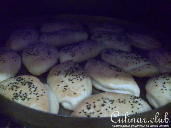Пирожки с сыром и зеленью 