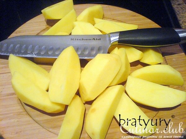 Картофель ломтиками, печёный на решётке в духовке