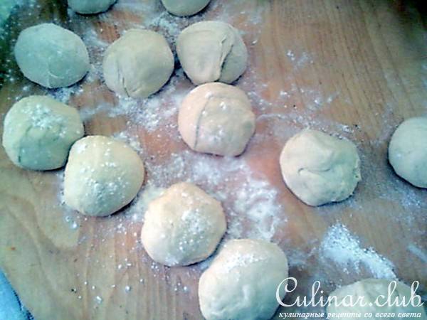 Пирожки с сыром и зеленью 