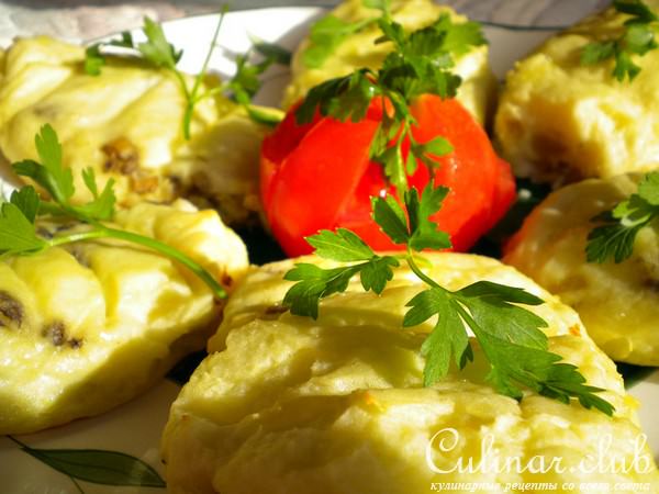 Картофельные пирожки с грибами 