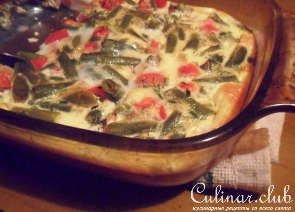 Стручковая фасоль, запечённая с яйцом