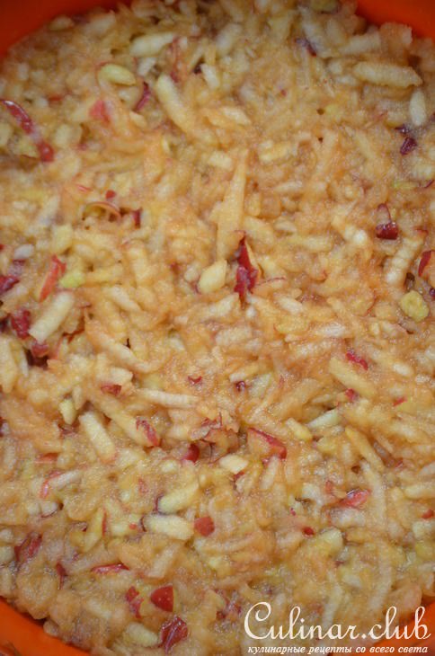 Запеканка манная с яблоками